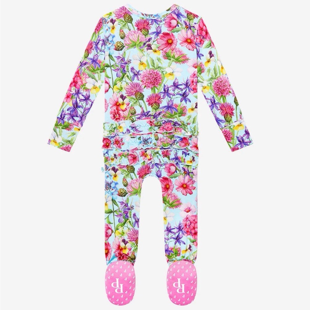Posh Peanut Hadley -
Footie Ruffled
Zippered One Piece - Picture 3 of 8